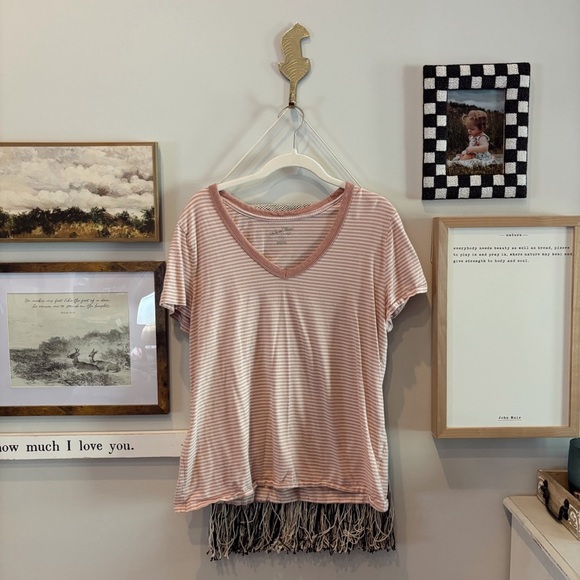 universal thread striped cotton fitted tee - Picture 1 of 6